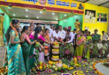 ತಾಜಾ ಹಣ್ಣು ತರಕಾರಿಗಳನ್ನು ಸೇರಿಸುವುದರಿಂದ ಪೌಷ್ಟಿಕಾಂಶ ಲಭಿಸುತ್ತದೆ .